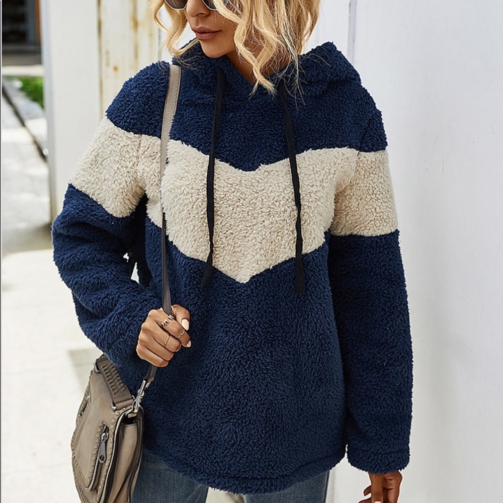 Navy cozy sweater 💗